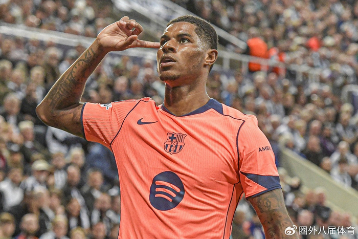 必发网页版-三赢交易！英媒：巴萨3000万欧分期买断拉什福德，大幅降薪签3年|巴塞罗那|马库斯·拉什福德|曼联|伊恩·拉什|球员_新浪体育_新浪新闻